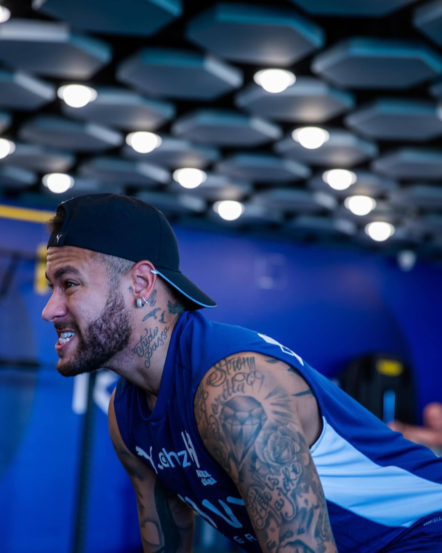 2025年NBA全明星周 ｜卡斯尔当选MVP 穆林领军称霸新秀挑战赛